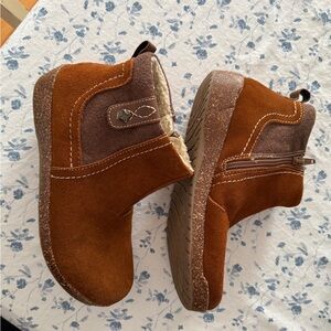 Brown Suede Women’s Boots